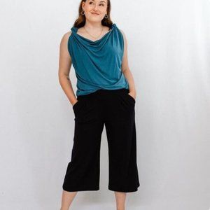 Encircled The All-Day Wide-Leg Crop (Black) Medium